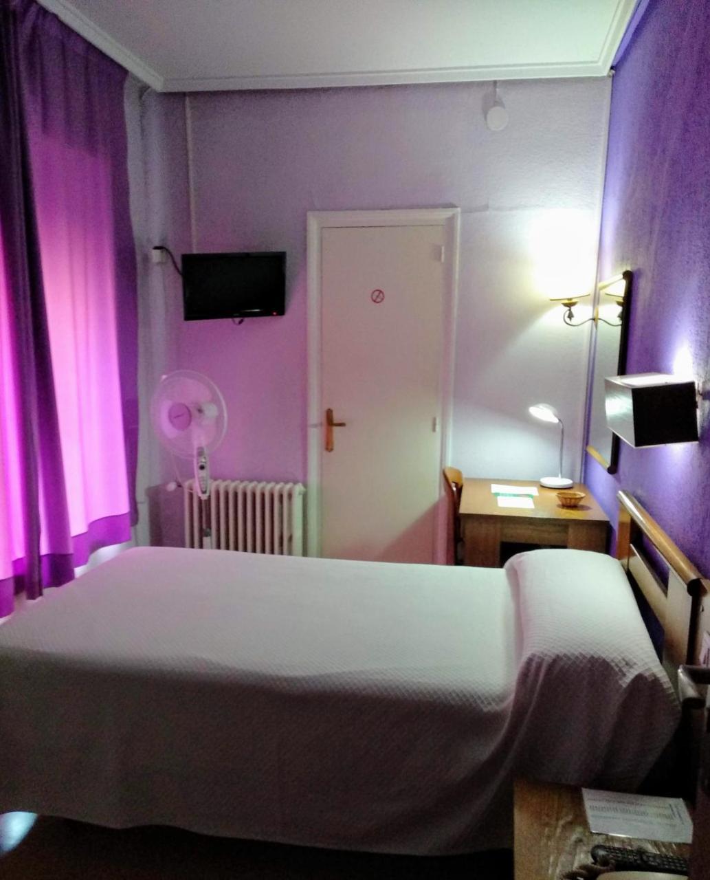 Hotel Pedro Torres 쿠엥카 외부 사진